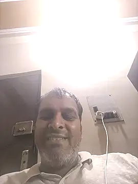 Snapshot of indiandesivillegeboy chatting on 07.04.26 indiandesivillegeboy online show from 07.04.26