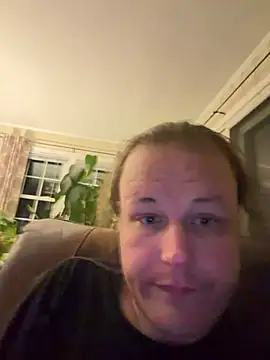 Snapshot of RaeganV chatting on 02.24.26 RaeganV online show from 02.24.26