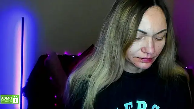 Snapshot of BlondMikey22 chatting on 02.12.26 BlondMikey22 online show from 02.12.26