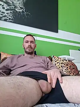 Snapshot of Dernachbar89 chatting on 02.04.26 Dernachbar89 online show from 02.04.26