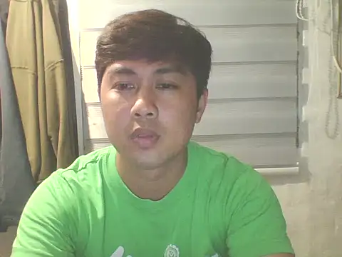 Snapshot of mattyXthridy chatting on 03.24.26 mattyXthridy online show from 03.24.26