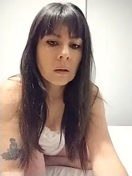 Lyonette reading1 online show from 04.19.26