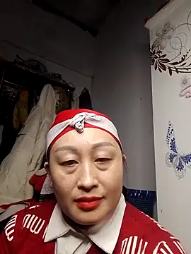 Snapshot of Jolie_sexy chatting on 02.21.26 Jolie sexy online show from 02.21.26