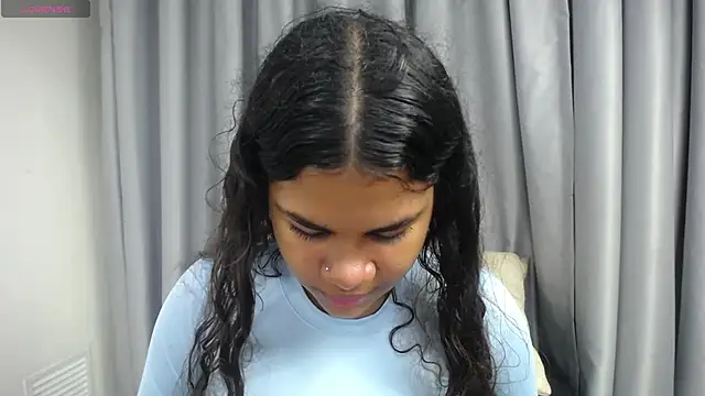 Snapshot of yaazhinii chatting on 06.05.26 yaazhinii online show from 06.05.26