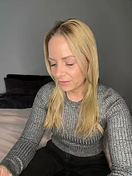 emily-becker22 online show from 04.07.26