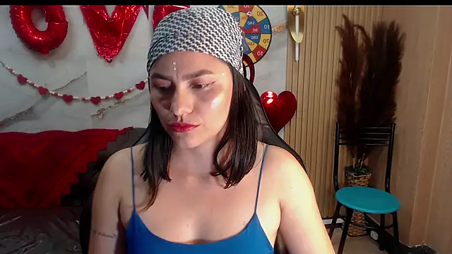 rox luxury tf online show from 02.12.26