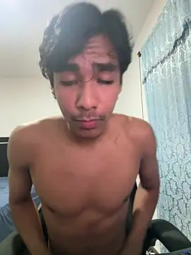 Pedestal diamant online show from 02.27.26