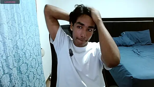 Pedestal diamant online show from 04.15.26