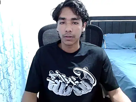 Pedestal diamant online show from 04.19.26