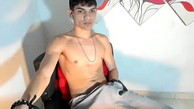 Jesshot bigcock20cm online show from 06.05.26