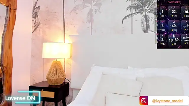 IvyStonne online show from 03.10.26