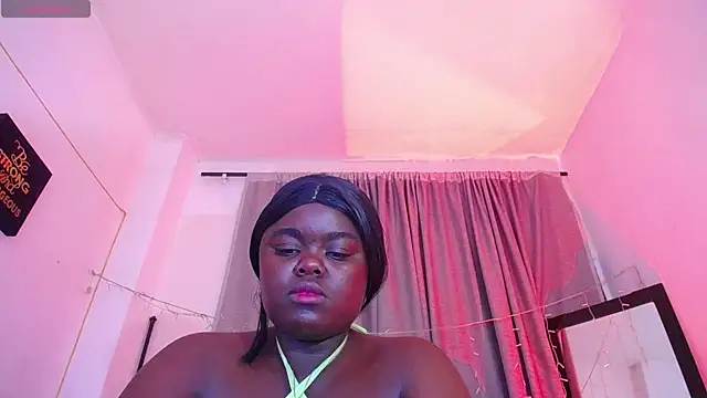 Snapshot of neighbor-ebony chatting on 07.07.26 neighbor-ebony online show from 07.07.26