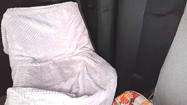 ArielsFeet333 online show from 02.25.26