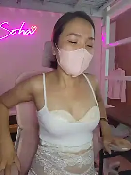 Snapshot of LucyKiss chatting on 07.02.26 LucyKiss online show from 07.02.26