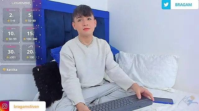 Snapshot of BRAGAM_ chatting on 02.08.26 BRAGAM online show from 02.08.26