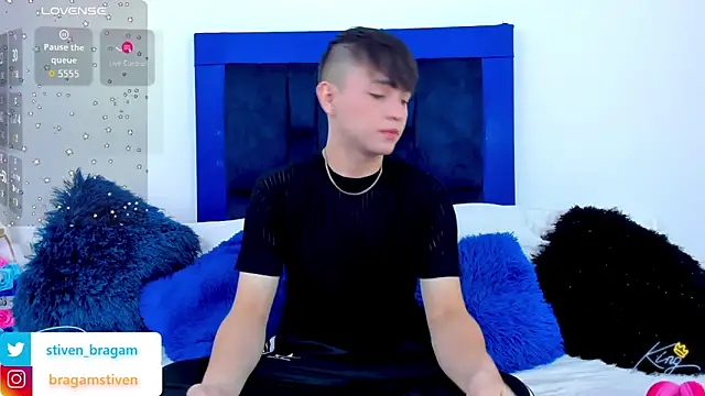 Snapshot of BRAGAM_ chatting on 02.21.26 BRAGAM online show from 02.21.26