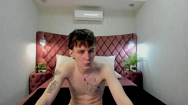 Snapshot of PackBev chatting on 02.28.26 PackBev online show from 02.28.26