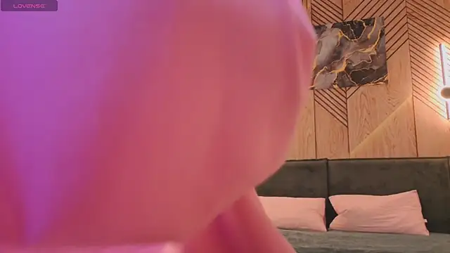  Kiki angel  online show from 04.10.26