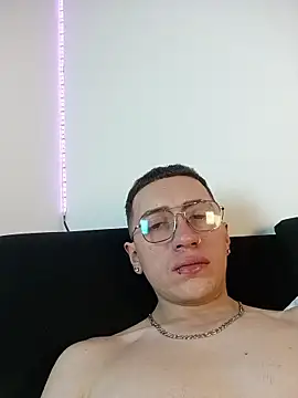 Emmanuel Lust online show from 02.11.26