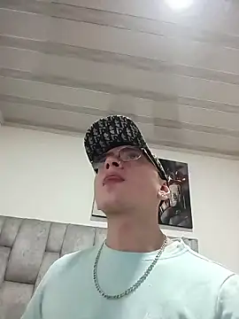 Emmanuel Lust online show from 02.17.26