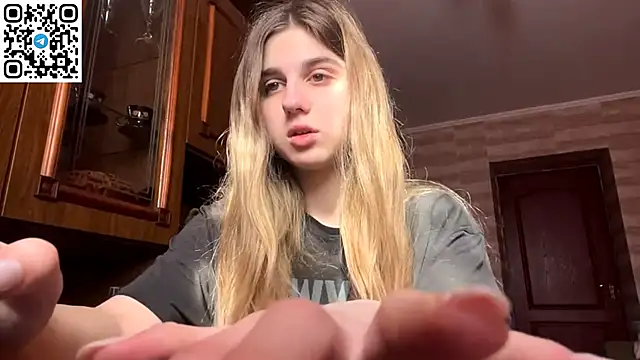 Snapshot of LovelySilk_63 chatting on 03.02.26 LovelySilk 63 online show from 03.02.26