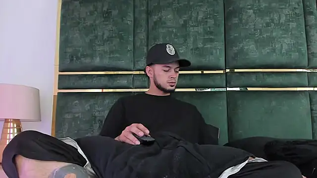 Snapshot of GaelyCoral chatting on 02.13.26 GaelyCoral online show from 02.13.26