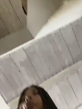 Snapshot of Romie_rous chatting on 02.06.26 Romie rous online show from 02.06.26