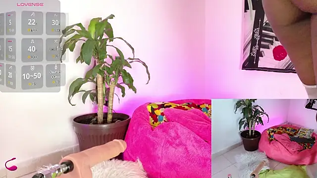 Snapshot of AnnieWestley chatting on 02.19.26 AnnieWestley online show from 02.19.26