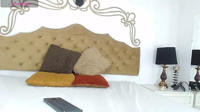 CloeCastillo online show from 02.21.26