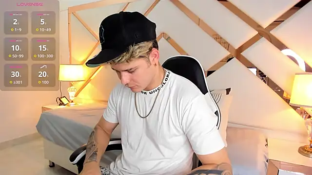 rayan linxx online show from 02.21.26