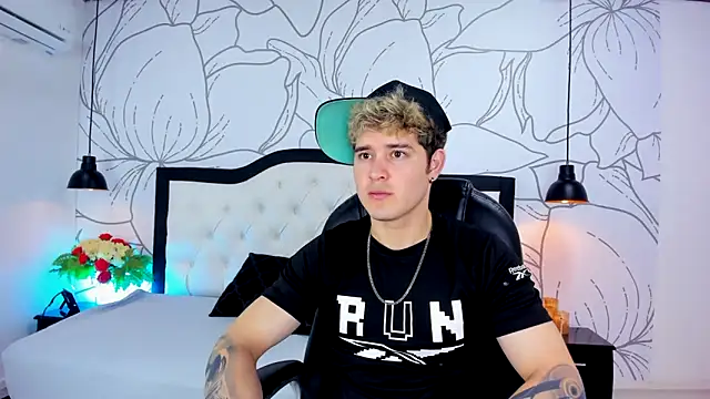 rayan linxx online show from 04.18.26