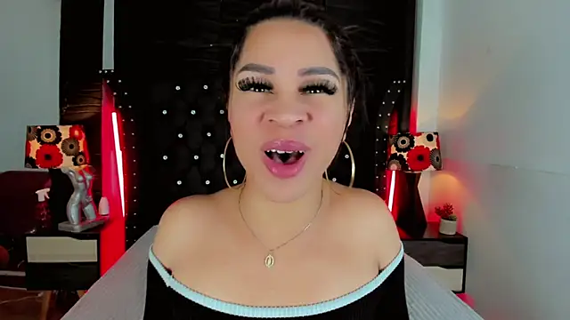 Makeyla Fox  online show from 03.04.26