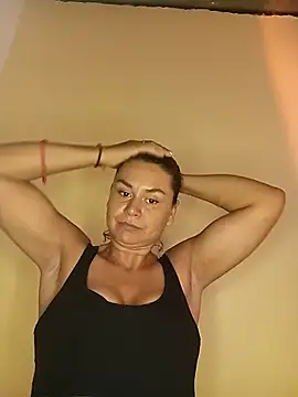 Milf Luna  online show from 04.18.26