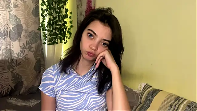 CassyVixen online show from 07.04.26