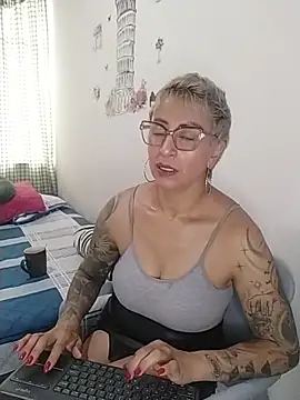 Charlotte gray  online show from 02.17.26