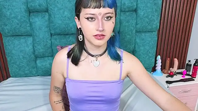 Snapshot of OliviaBonnie chatting on 03.01.26 OliviaBonnie online show from 03.01.26