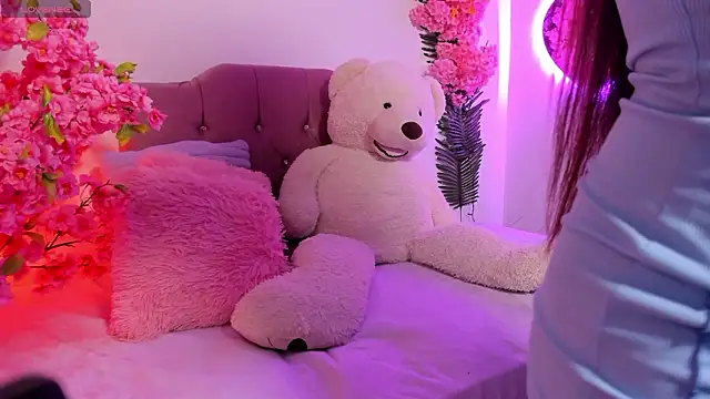 Eleanor Park  online show from 03.03.26