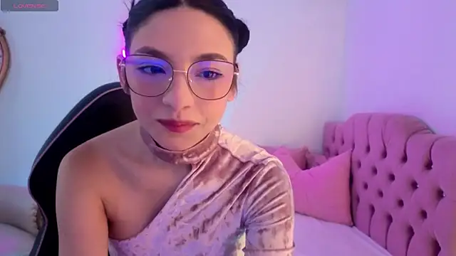 Snapshot of MAHYRA_TAY chatting on 07.10.26 MAHYRA TAY online show from 07.10.26
