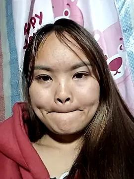 Snapshot of Luminana chatting on 02.21.26 Luminana online show from 02.21.26