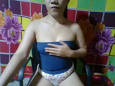 Snapshot of SweetHotBabe18 chatting on 05.27.26 SweetHotBabe18 online show from 05.27.26