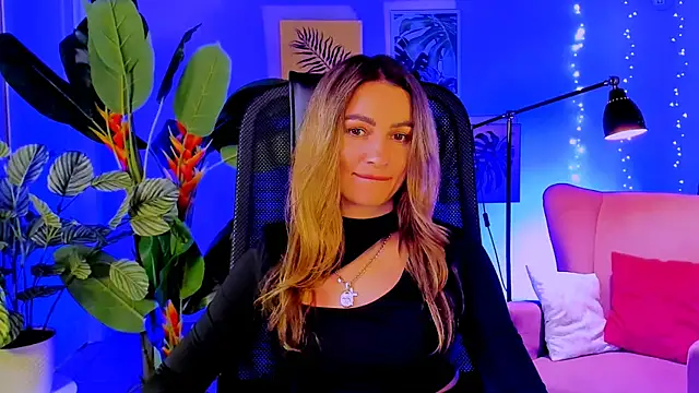 Snapshot of KrisWillis chatting on 03.04.26 KrisWillis online show from 03.04.26