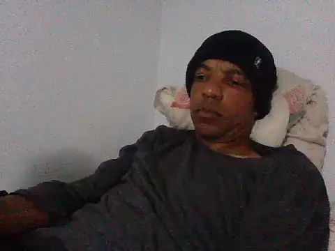 Snapshot of lavelle26 chatting on 02.14.26 lavelle26 online show from 02.14.26