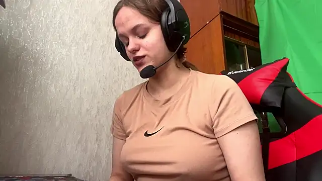 Snapshot of PurrfectPlay chatting on 03.04.26 PurrfectPlay online show from 03.04.26