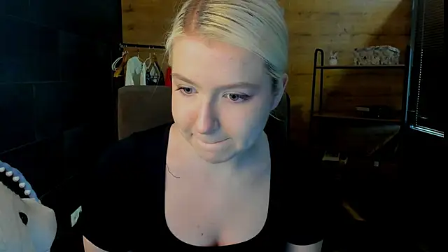 BeckyWashington online show from 06.05.26
