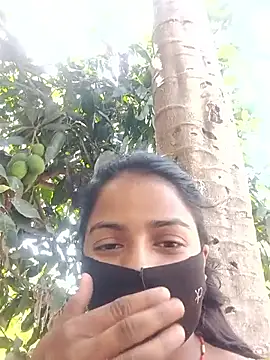 Snapshot of Komal4050 chatting on 05.21.26 Komal4050 online show from 05.21.26