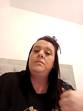 Snapshot of louisa36 chatting on 03.03.26 louisa36 online show from 03.03.26