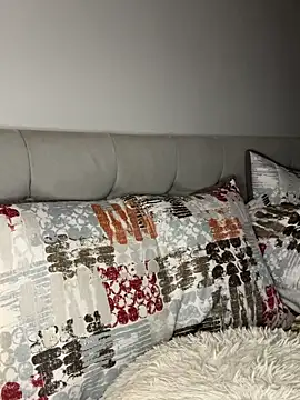 RachelWeisz  online show from 03.24.26