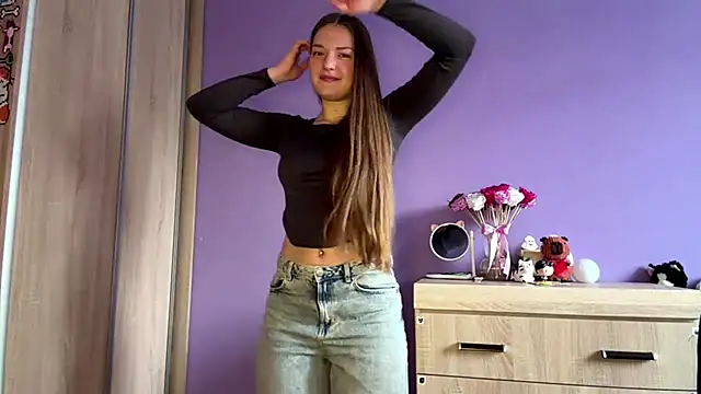 Snapshot of Milayouknow chatting on 02.27.26 Milayouknow online show from 02.27.26