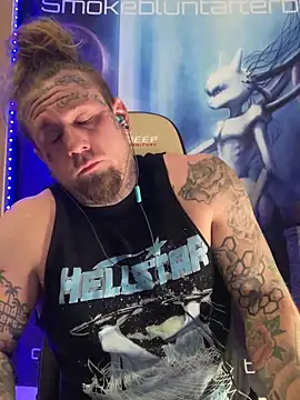 Snapshot of Smokebluntafterblunt chatting on 02.12.26 Smokebluntafterblunt online show from 02.12.26