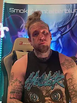 Snapshot of Smokebluntafterblunt chatting on 02.16.26 Smokebluntafterblunt online show from 02.16.26